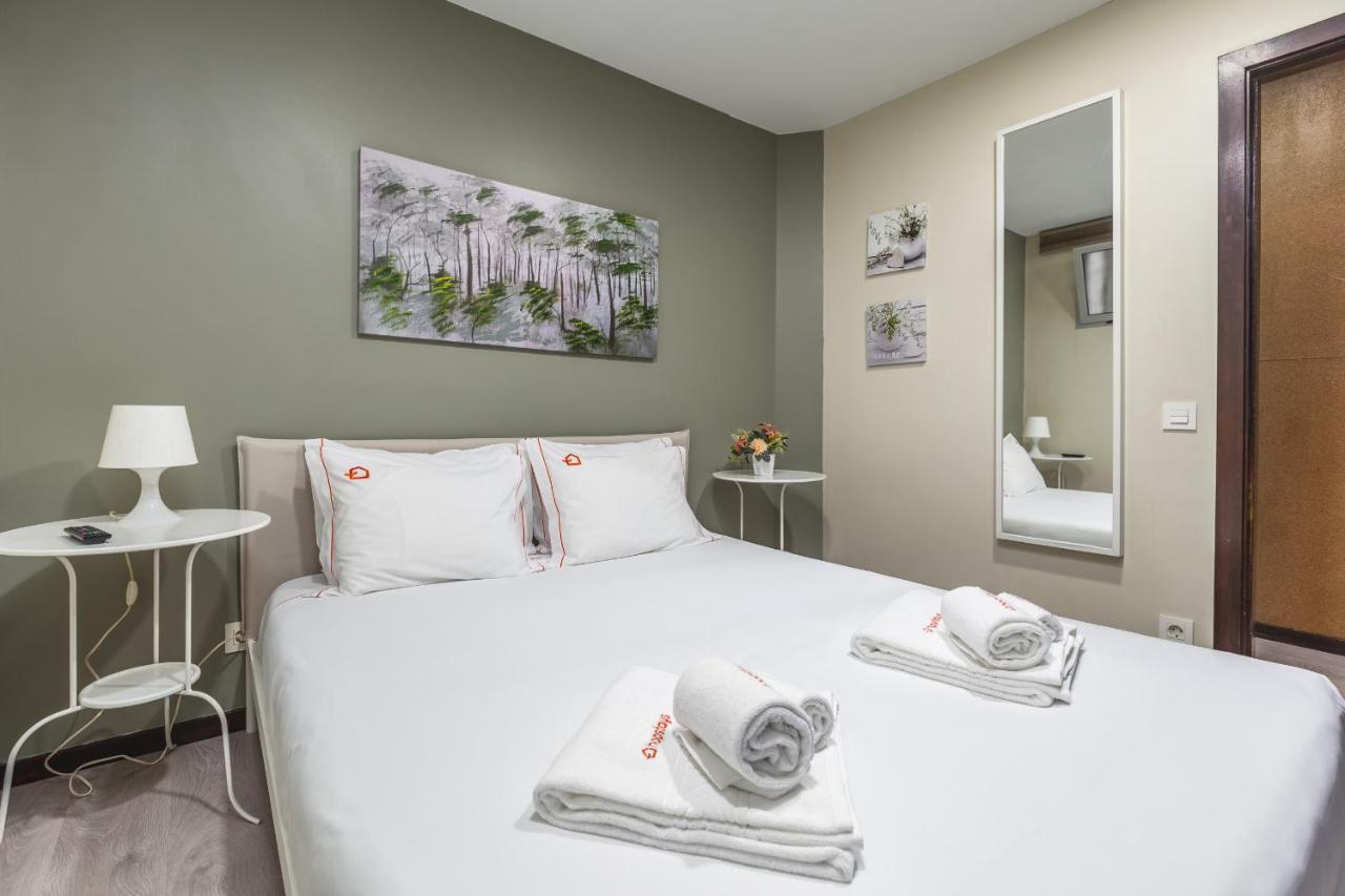 Hopstays - Gaia Cork House Вила-Нова-ди-Гая Экстерьер фото