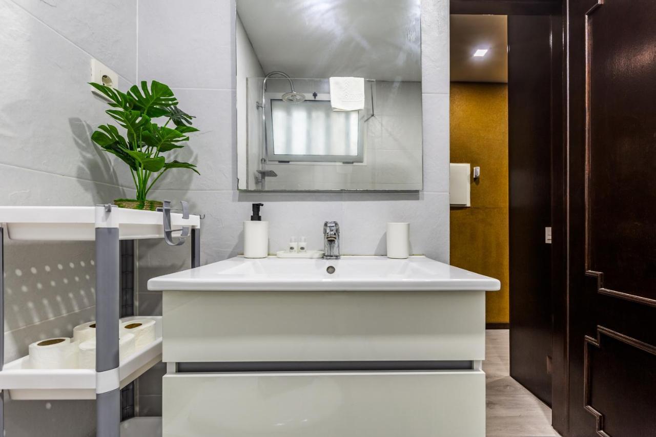 Hopstays - Gaia Cork House Вила-Нова-ди-Гая Экстерьер фото